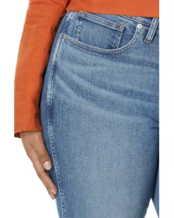 Madewell Plus Curvy Stovepipe Jeans in Heathridge Wash 6 Madewell Plus Curvy Stovepipe Jeans in Heathridge Wash -Bold Closet Shop 91K2iGsW1DL. AC SR736920